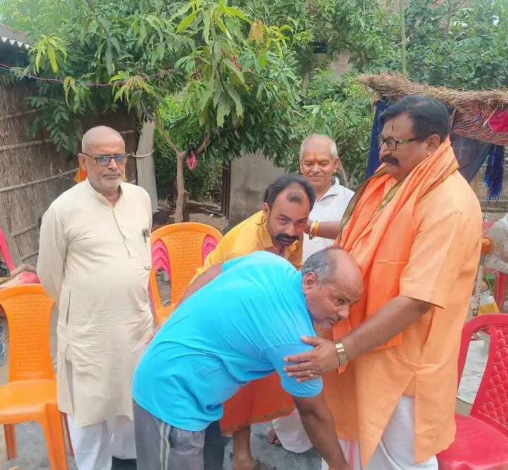 गुरु के ज्ञान से वर्तमान सुधारें,भविष्य अपने आप सुधर जाएगा-पं०भरत उपाध्याय