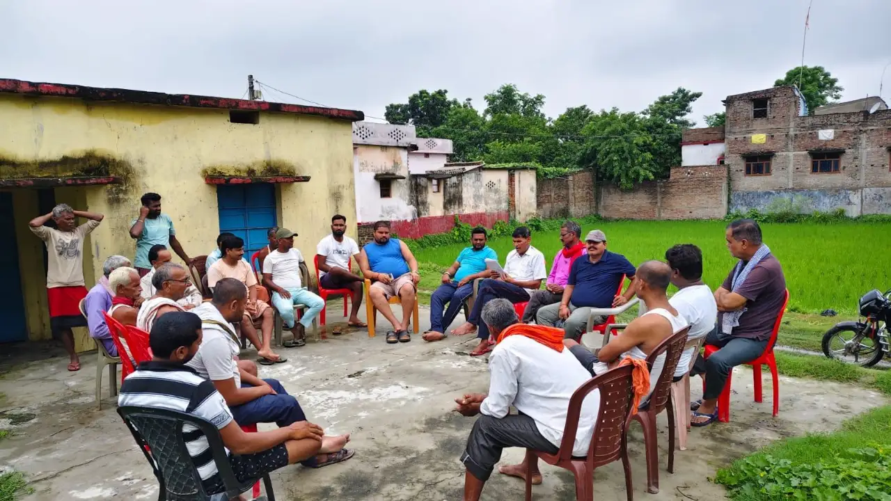 मलंग बाबा स्थान मझौलिया में महाबीरी अखाड़ा की तैयारी शुरू