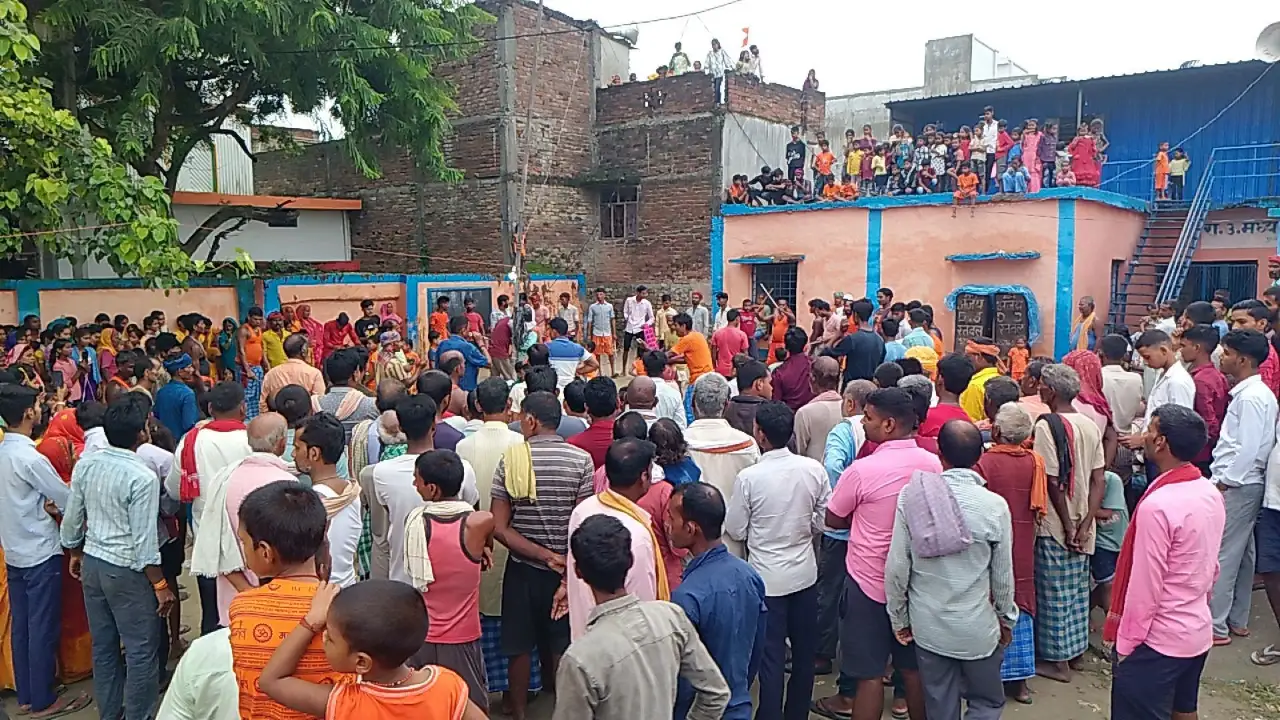 नागपंचमी पर महावीरी झंडा मेले के जुलूस शांतिपूर्ण माहौल में संपन्न