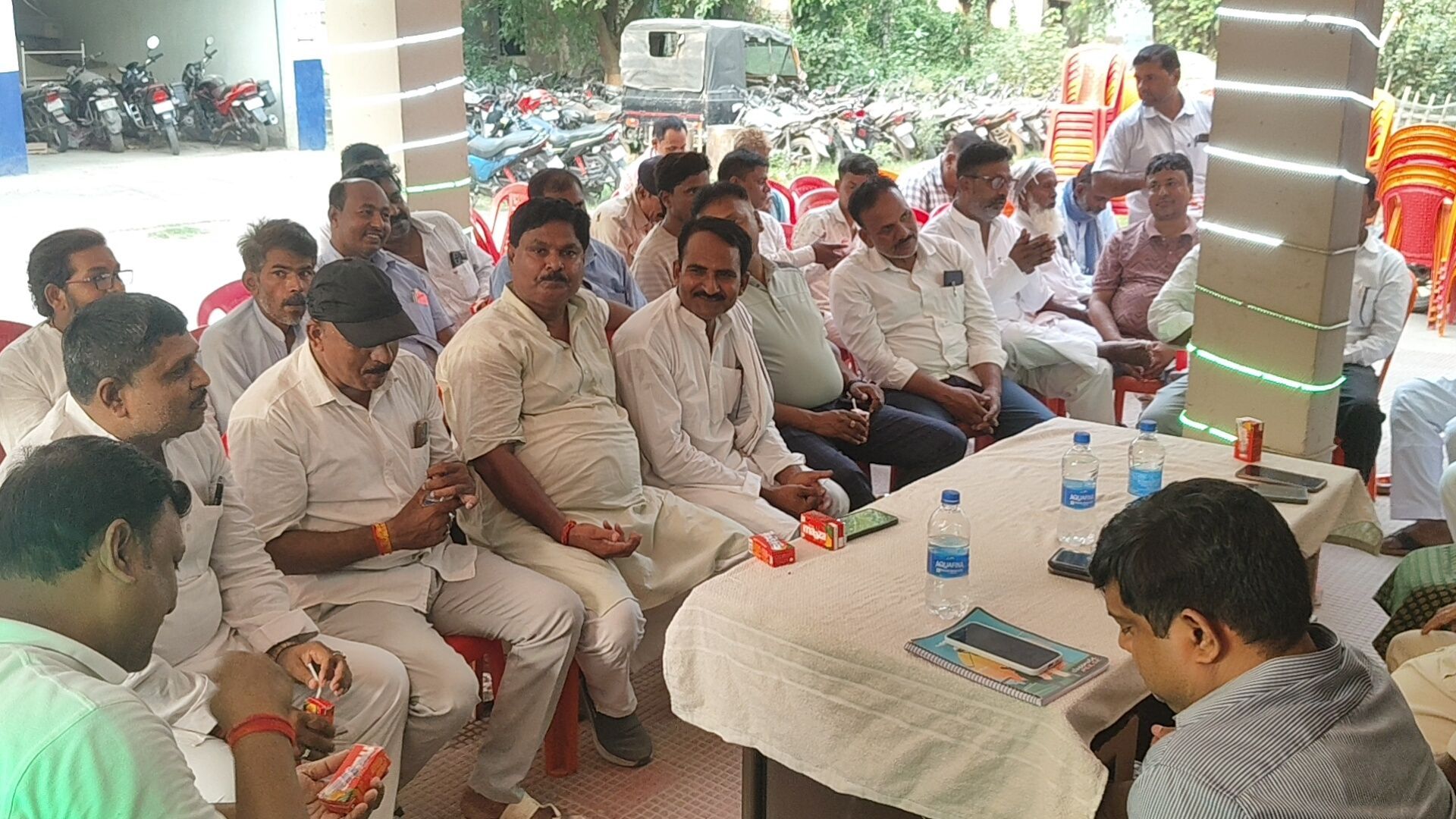 शांति समिति की बैठक में प्रशासन और जनप्रतिनिधियों ने दिया एकता का संदेश