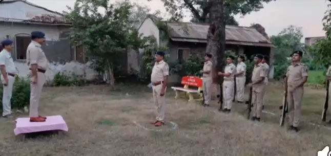 धनहा थाना का वार्षिक निरीक्षण, लंबित कांडों के शीघ्र निष्पादन का एसपी ने दिया निर्देश