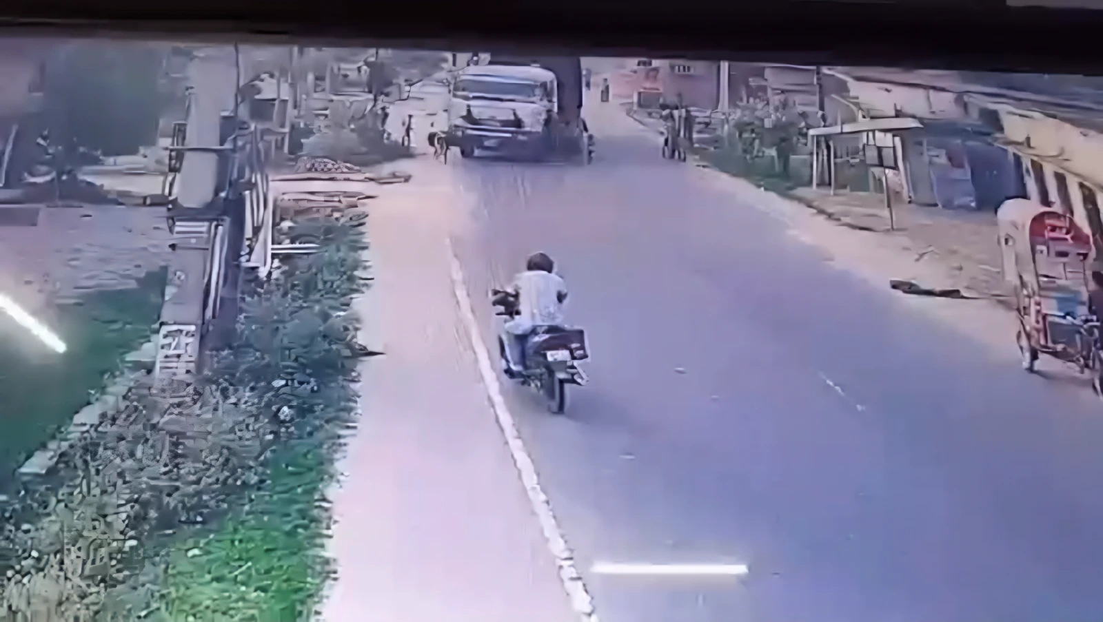 बच्चे को बचाने के प्रयास में ट्रक ने ली होटल संचालक जान गोरखपुर में इलाज कराने के दौरान हुई मौत