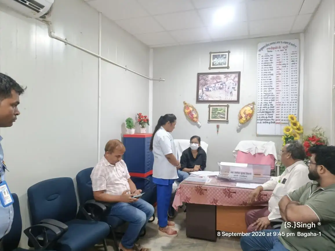 बगहा अस्पताल में व्यवस्था की खुली पोल, औचक निरीक्षण में कई खामियां उजागर डॉक्टर और एएनएम रहे अनुपस्थित, रोस्टर के विपरीत मिली जीएनएम की ड्यूटी; सुरक्षा गार्डों का रोस्टर भी नहीं दिखा सका प्रबंधन