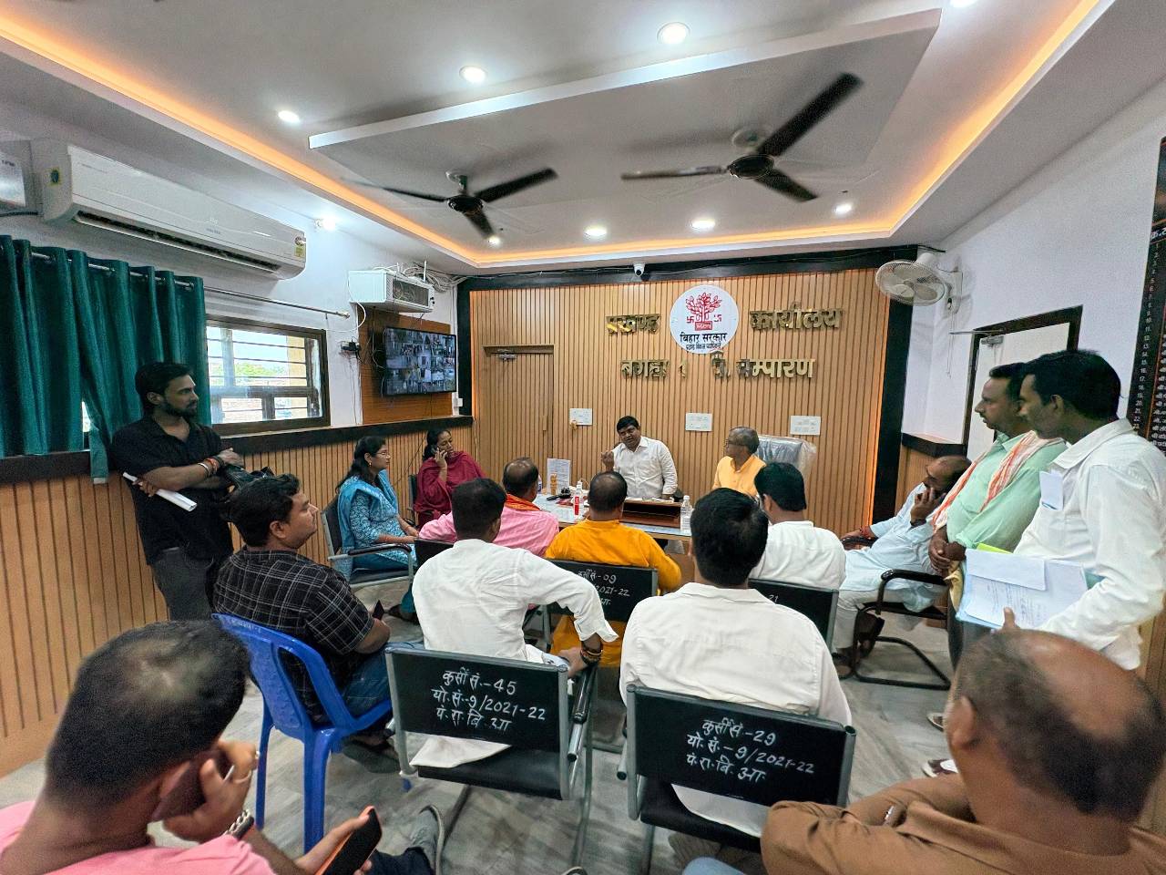 जनहित के मुद्दों पर सख्त दिखे विधायक राम सिंह, अधिकारियों को दी जवाबदेही और पारदर्शिता की नसीहत
