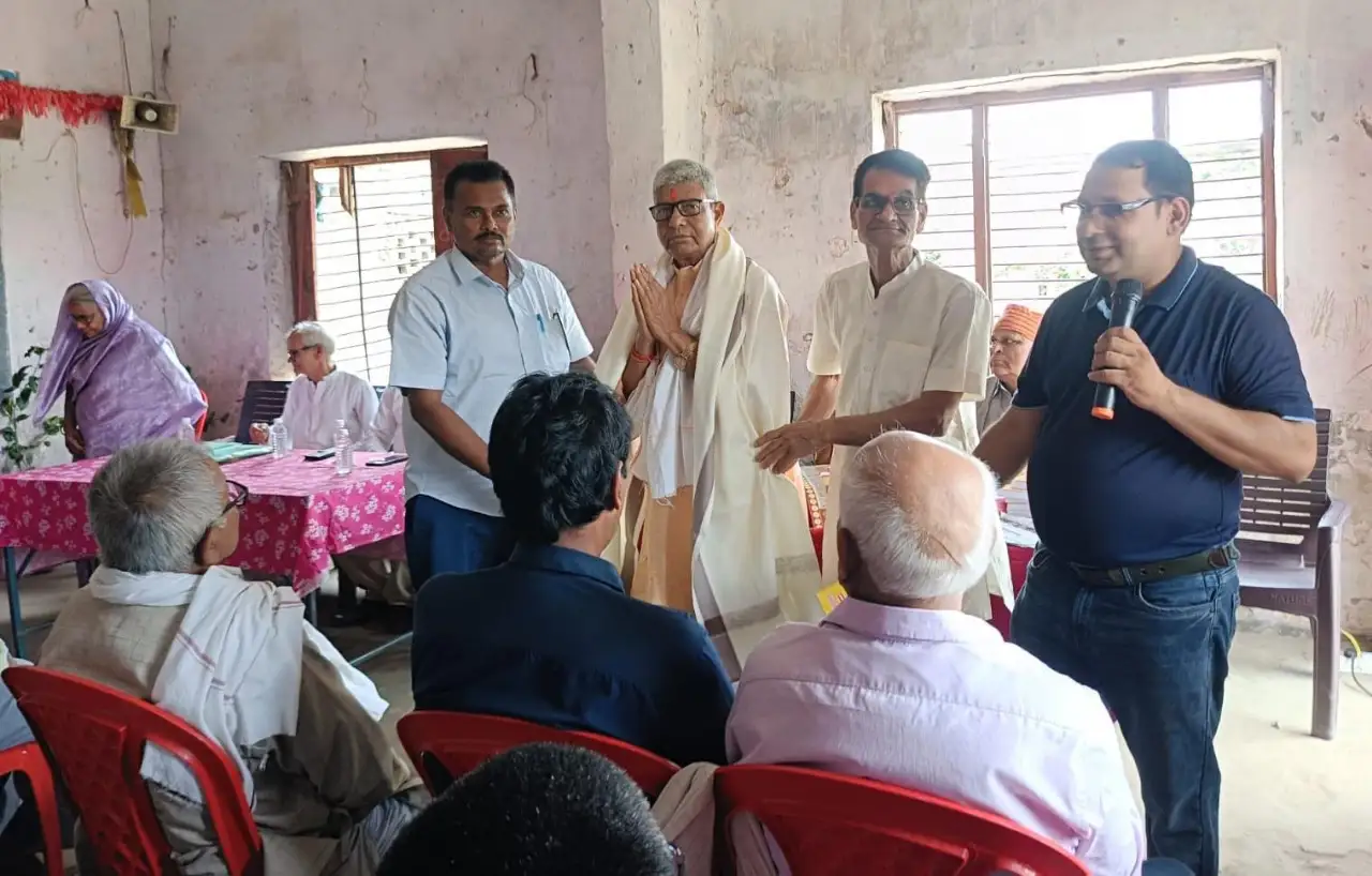 नैतिक जागरण मंच वेलफेयर ट्रस्ट के सचिव निप्पू कुमार पाठक