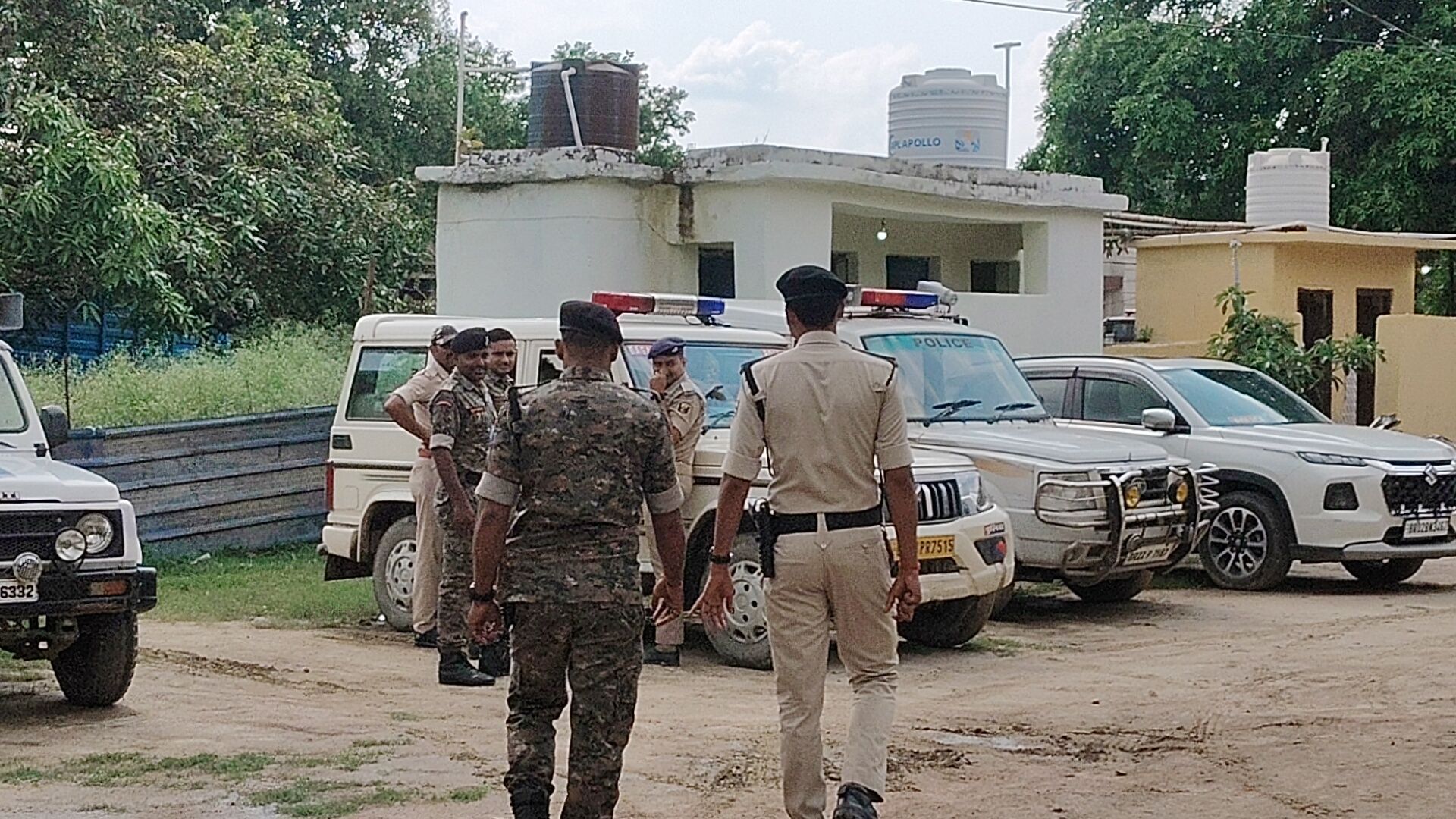 गिरफ्तार आरोपी को जाति पुलिस