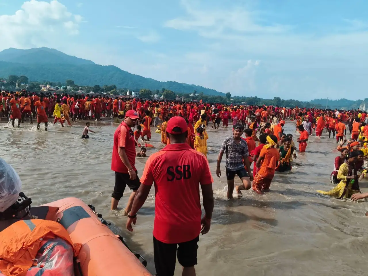 सावन मेला के लिए SSB ने बढ़ाई चौकसी, कमांडेंट ने किया दौरा व निरीक्षण