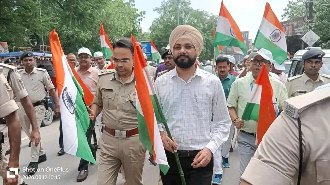 हाथों में तिरंगा, दिल में राष्ट्रभक्ति: भव्य तिरंगा यात्रा का हुआ सफल आयोजन