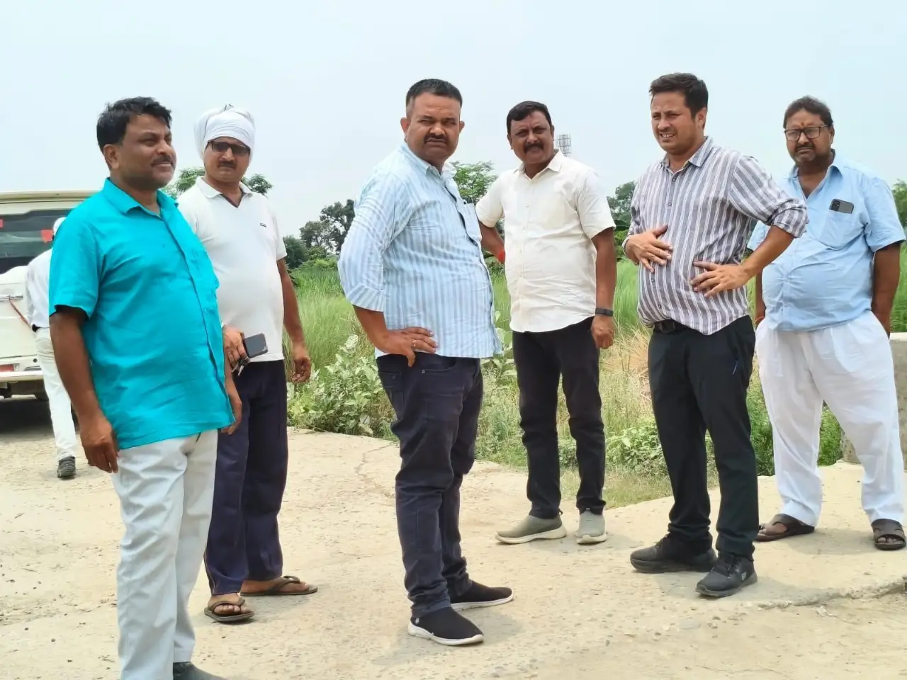 बाल्मीकि नगर एयरपोर्ट के विस्तार को मिली रफ्तार, रनवे बढ़ाने के लिए भूमि अधिग्रहण का सीमांकन कार्य जारी
