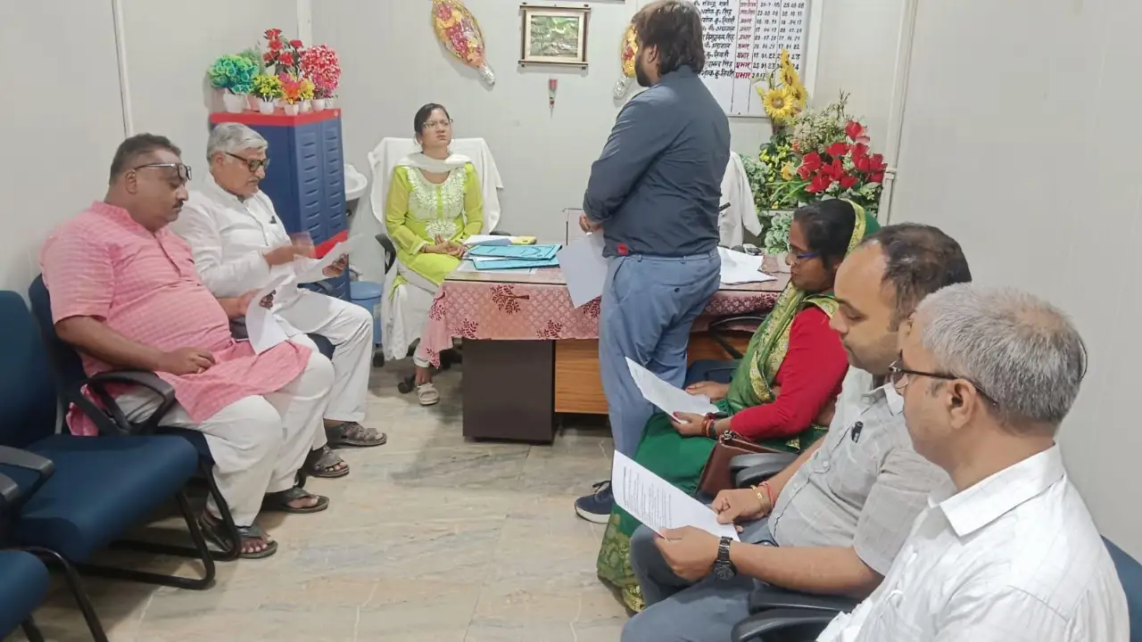 बैठक में एसडीएम ने दिए आवश्यक निर्देश