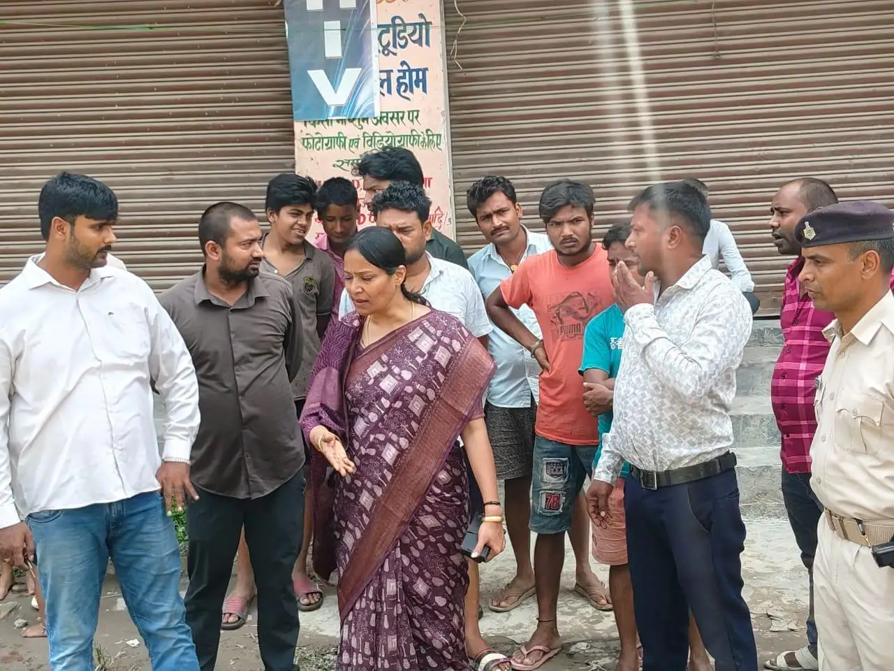 केआर स्कूल के पूर्वी छोर से अम्बेडकर चौक होते संत जेवियर हॉयर सेकेंडरी स्कूल की जर्जर सड़क और वहीं नाला का 3.06 करोड़ से होगा नवनिर्माण: गरिमा देवी सिकारिया
