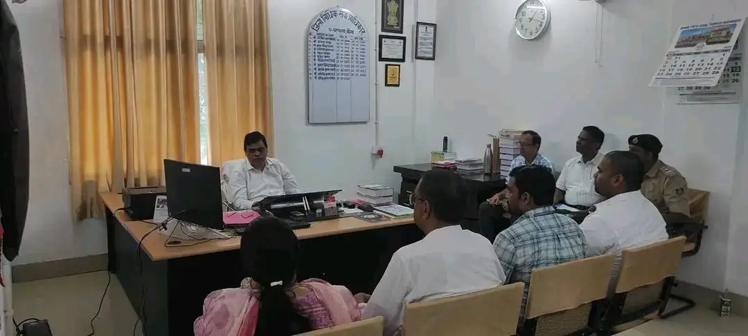 नेशनल लोक अदालत की तैयारी पर हुई चर्चा