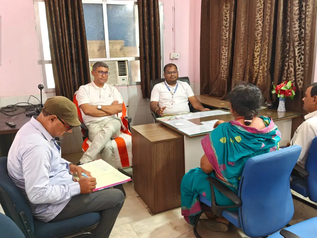 बीडीओ ने सीएचसी में रोगी कल्याण समिति के कार्यो की समीक्षा की