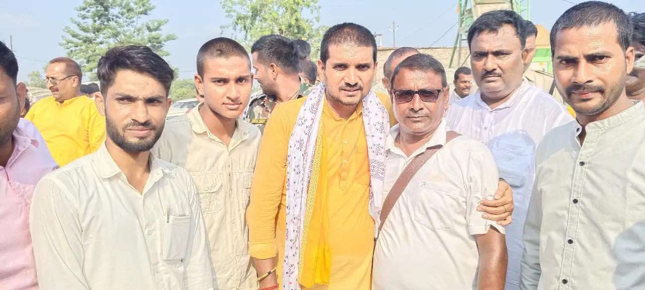 महासचिव बनने पर  कार्यकर्ताओं ने दी बधाई।