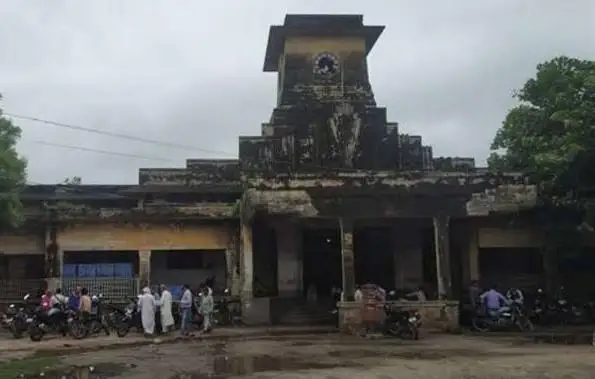 बेतिया राज की जमीन को लेकर गजट जारी, तय समय में कागजात नहीं दिखाने पर सरकारी होगी भूमि।