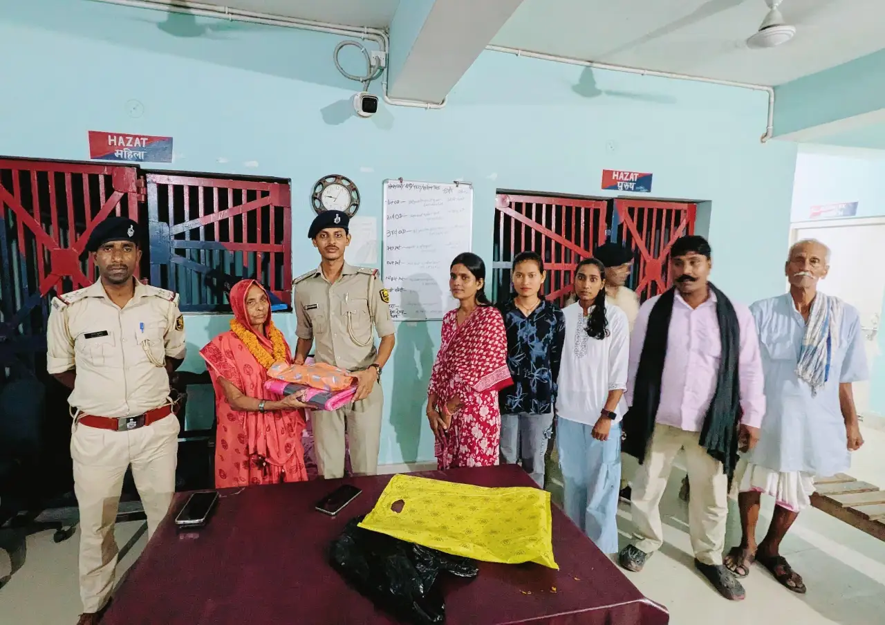 "30 वर्षों की निष्कलंक सेवा को सलाम, सम्मान के साथ दी गई भावभीनी विदाई