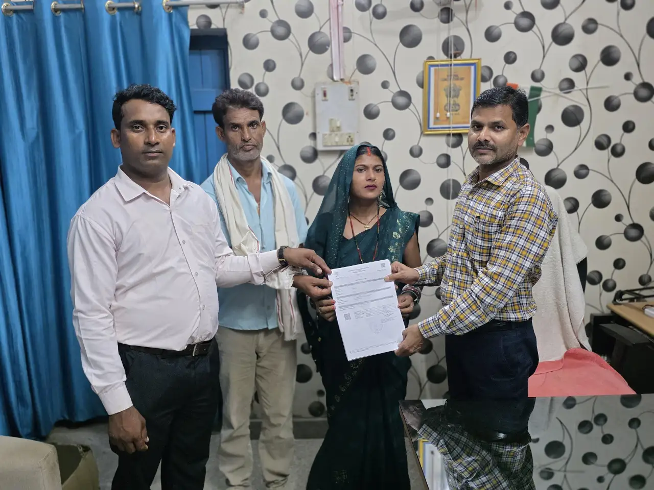 चौथे दिन के बाद बगहा निबंधन कार्यालय में चार पेपरलेस रजिस्ट्री,पेपरलेस निबंधन व्यवस्था में गड़बड़ी की कोई संभावना नहीं, पारदर्शिता पर जोर