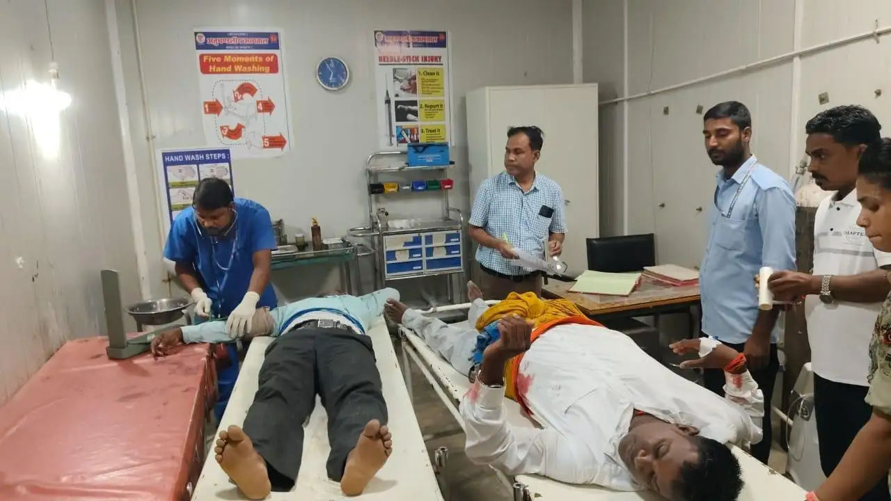 बगहा मे अपराधियों का तांडव ,भैरोगंज में अपराधियों ने उपमुखिया समेत दो को मारी गोली, हालत गंभीर