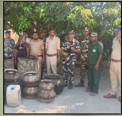 वाल्मीकि नगर और भितहा थाना क्षेत्र में पुलिस का एक्शन