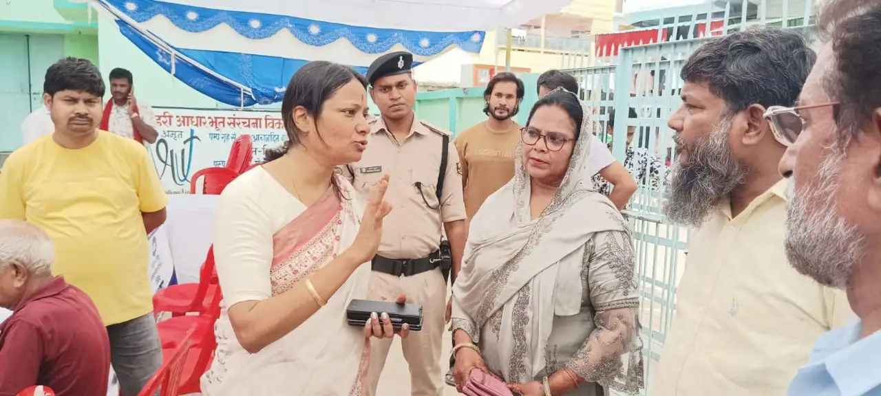 नगर निगम क्षेत्र के सभी पात्र लोगों तक सरकारी योजनाओं का लाभ पहुंचाना मेरी राजनीति का पहला और अंतिम उद्देश्य: गरिमा देवी सिकारिया