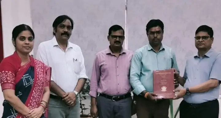 शिक्षक की सर्वश्रेष्ठ उपाधि है पीएचडी (डाक्ट्रेट)-पं०भरत उपाध्याय