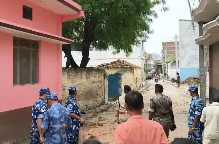 एसडीपीओ रागिनी कुमारी के नेतृत्व में पुलिस ने कराया शांति बहाल
