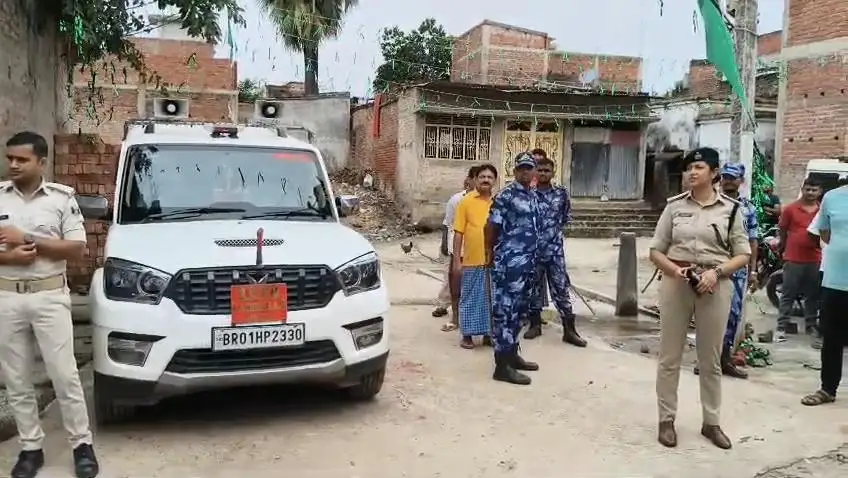 "एसडीपीओ रागिनी कुमारी के नेतृत्व में पुलिस ने संभाला मोर्चा, हिंसा के बाद जोलाहा टोली में कड़ी सुरक्षा"