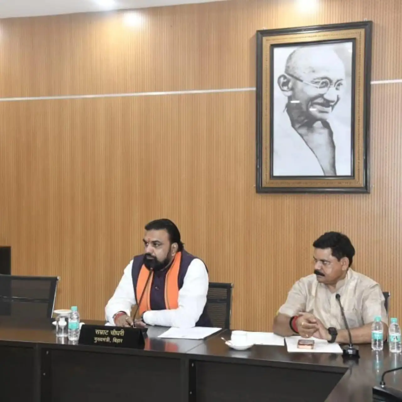 "पटना में मुख्यमंत्री सम्राट चौधरी से मुलाकात कर केंद्रीय राज्य मंत्री सतीश चंद्र दुबे ने बिहार को ऊर्जा, खनन और औद्योगिक विकास का नया केंद्र बनाने की दिशा में महत्वपूर्ण चर्चा की