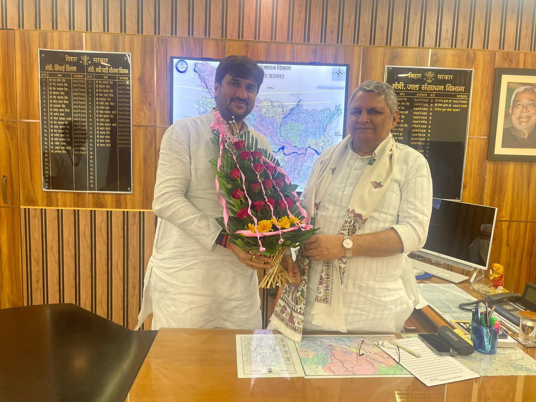 पश्चिम चंपारण के जल-जमाव संकट को लेकर एमएलसी सौरव कुमार ने उपमुख्यमंत्री विजय कुमार चौधरी से की मुलाकात