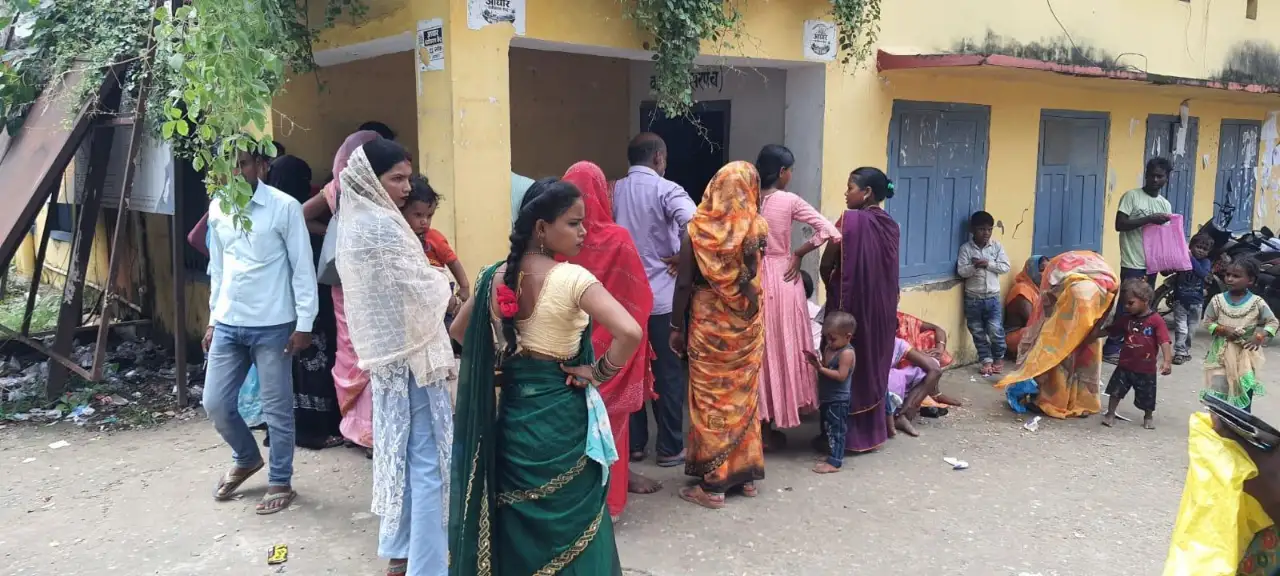वाल्मीकिनगर विधायक ने प्रखंड परिसर की अव्यवस्था पर उठाए सवाल, पेयजल, शौचालय और सफाई व्यवस्था पर प्रशासन को घेरा