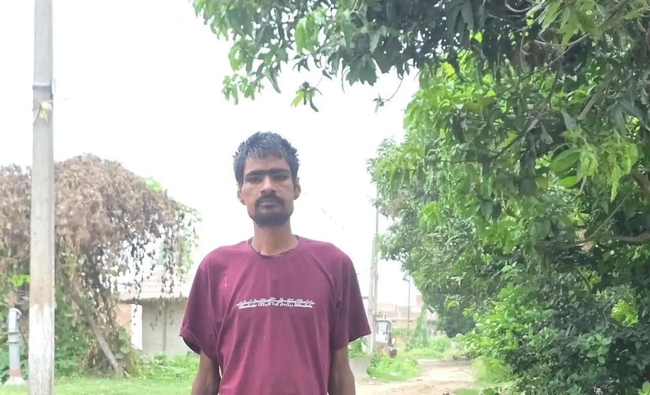 रेलवे ट्रैक राजघाट के निकट ट्रेन से कटकर युवक की मौत*